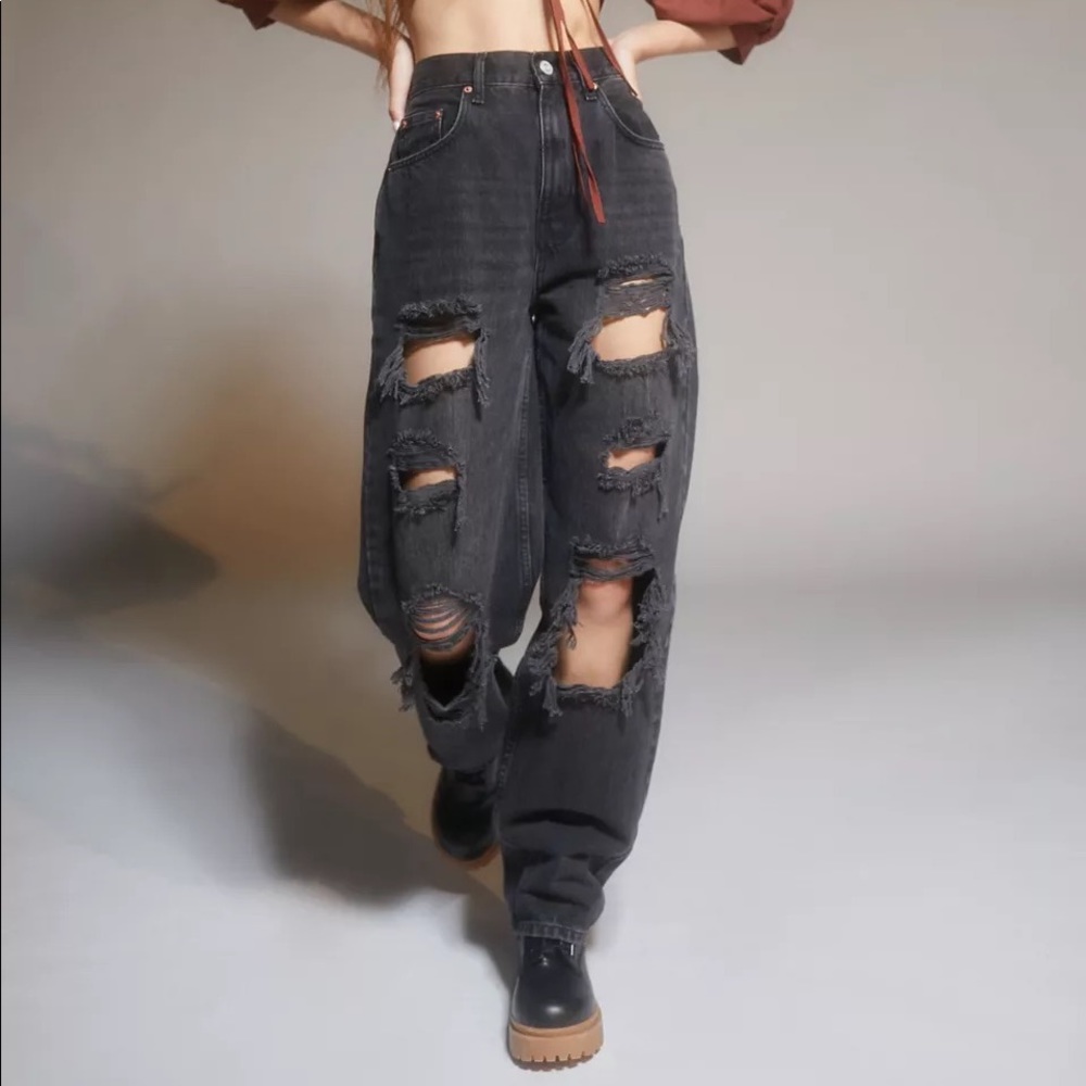 BDG High Rise Black Distressed Baggy Jeans